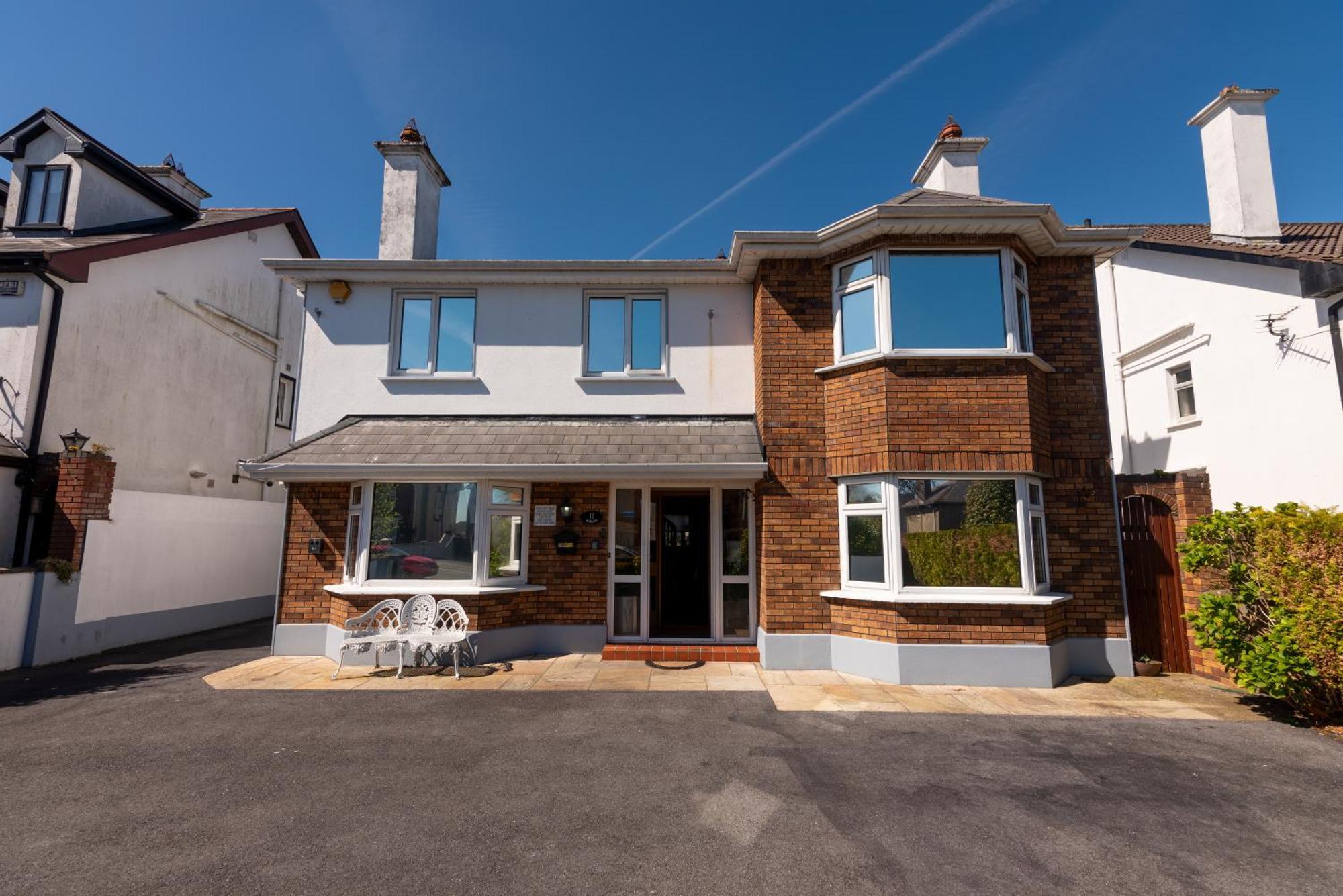 Avalon House Hotel Galway Bagian luar foto