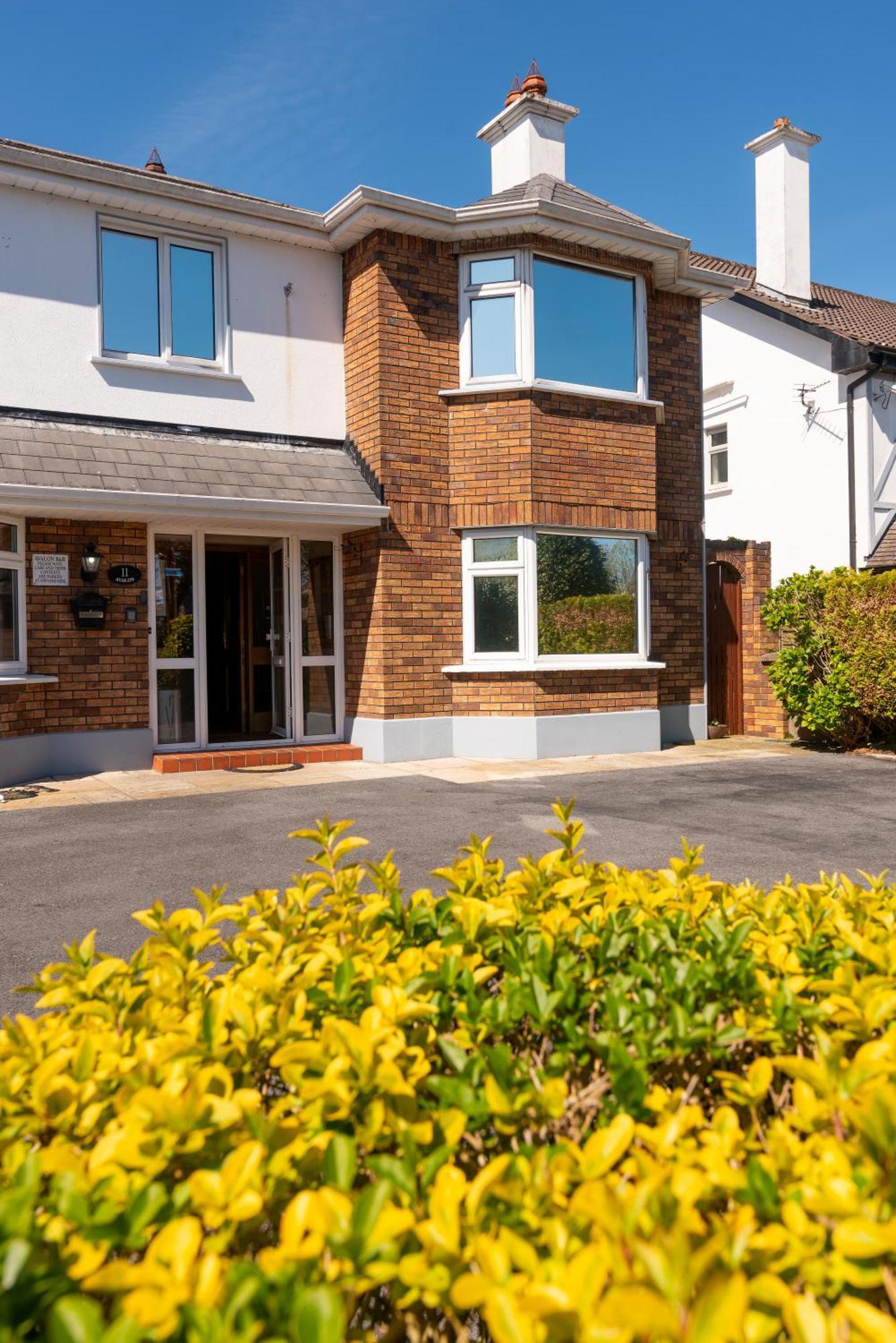 Avalon House Hotel Galway Bagian luar foto