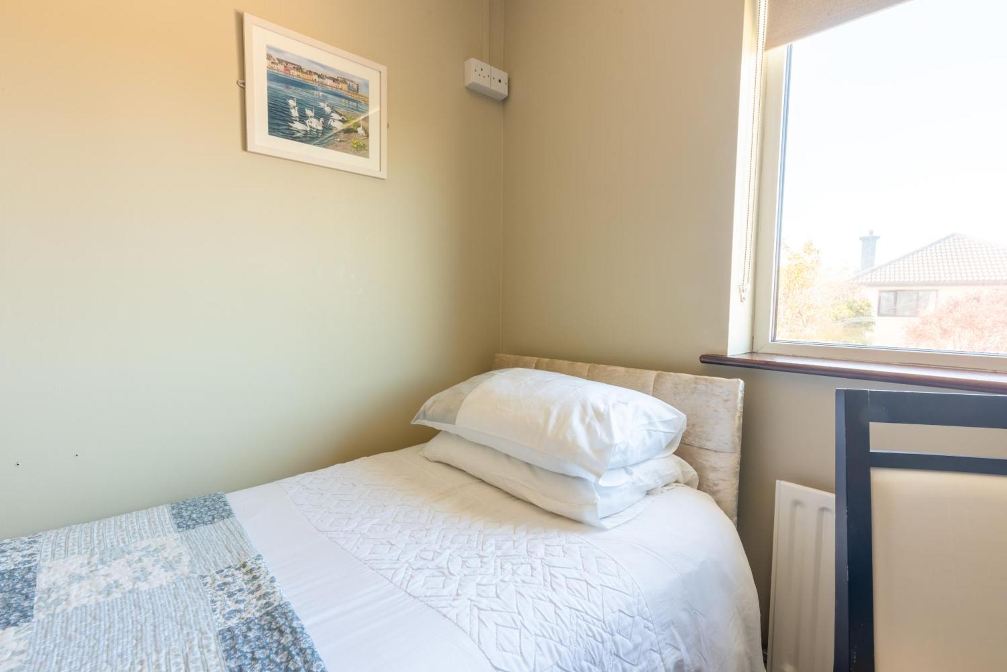 Avalon House Hotel Galway Bagian luar foto