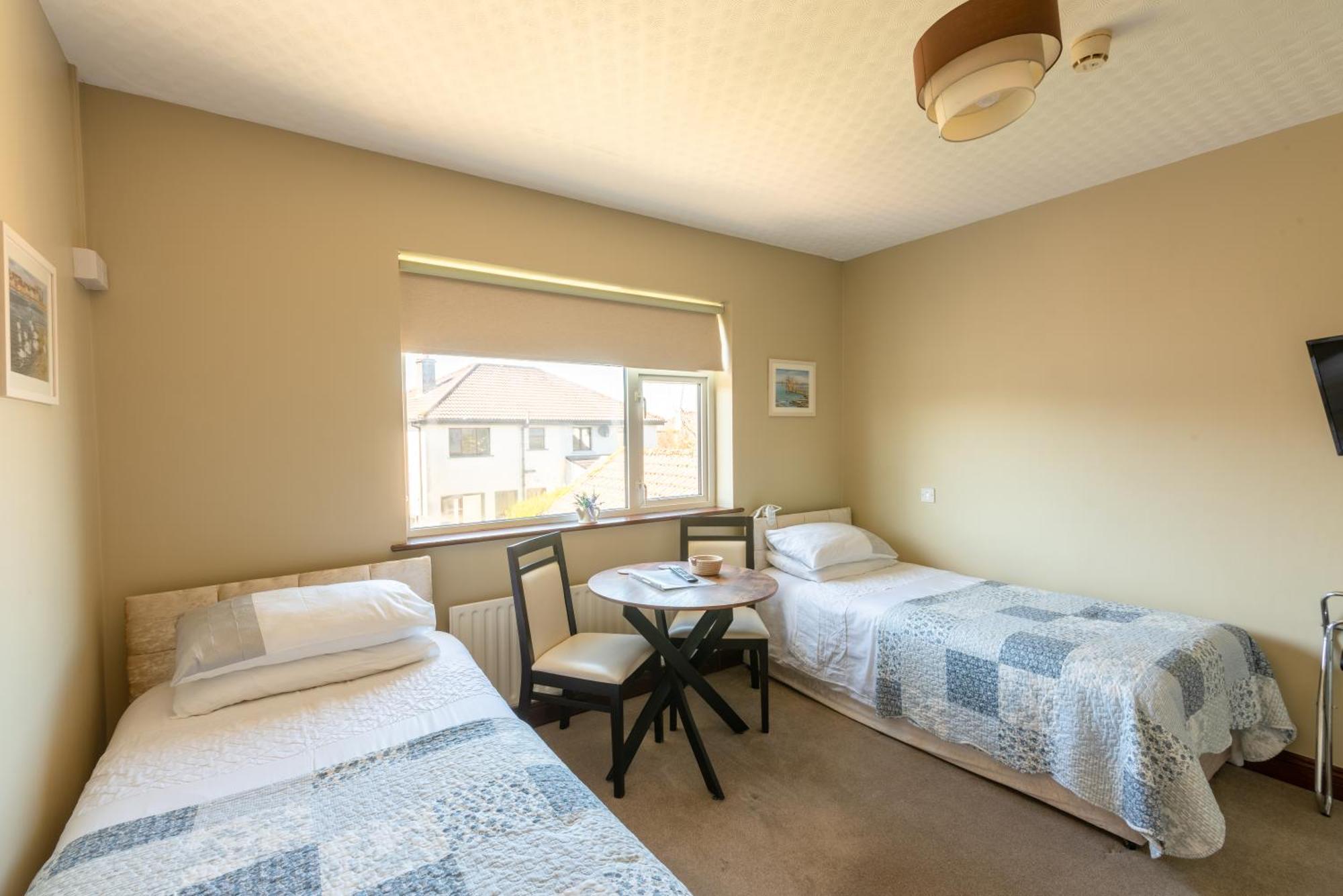 Avalon House Hotel Galway Bagian luar foto