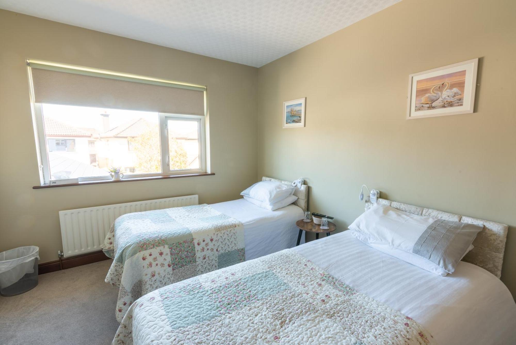 Avalon House Hotel Galway Bagian luar foto
