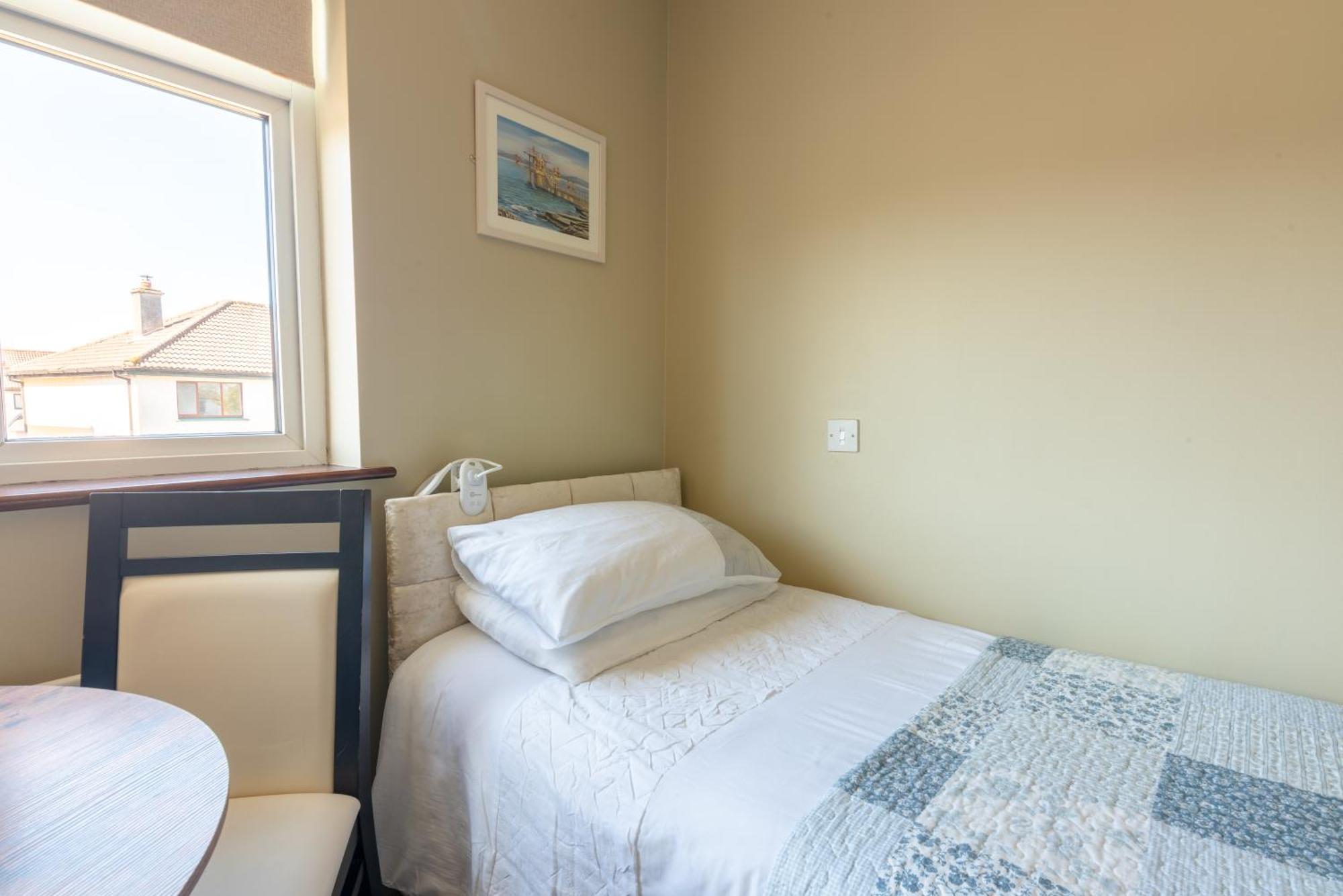 Avalon House Hotel Galway Bagian luar foto