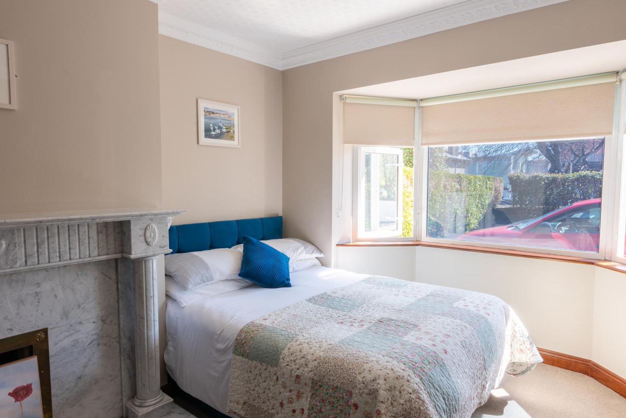 Avalon House Hotel Galway Bagian luar foto