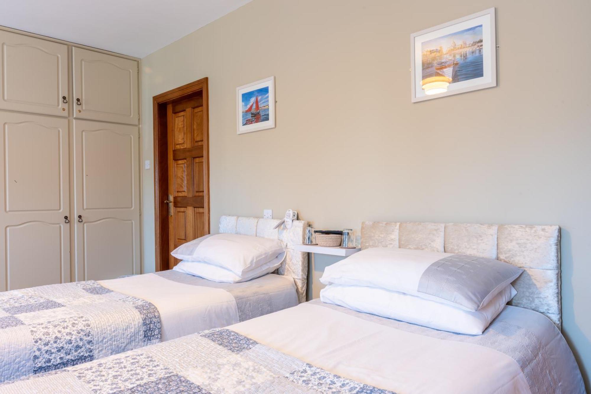Avalon House Hotel Galway Bagian luar foto