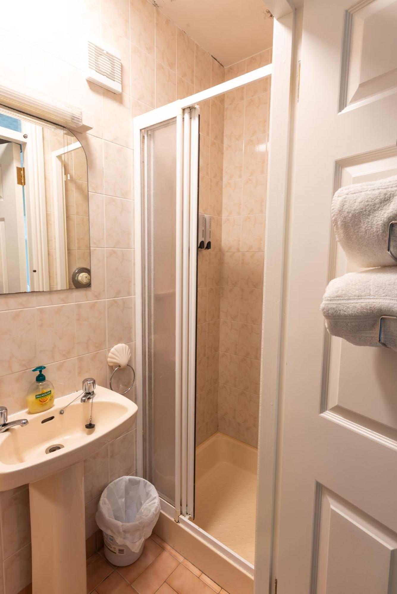 Avalon House Hotel Galway Bagian luar foto
